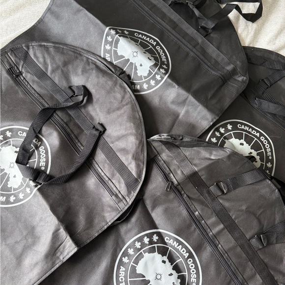 Canada Goose Garment bag and Hanger set - Picture 2 of 3